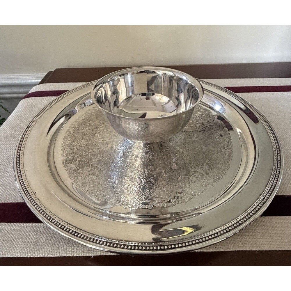 Oneida Silver-Plated Chip and Dip Serving Platter w/ Ornate Etched Details.